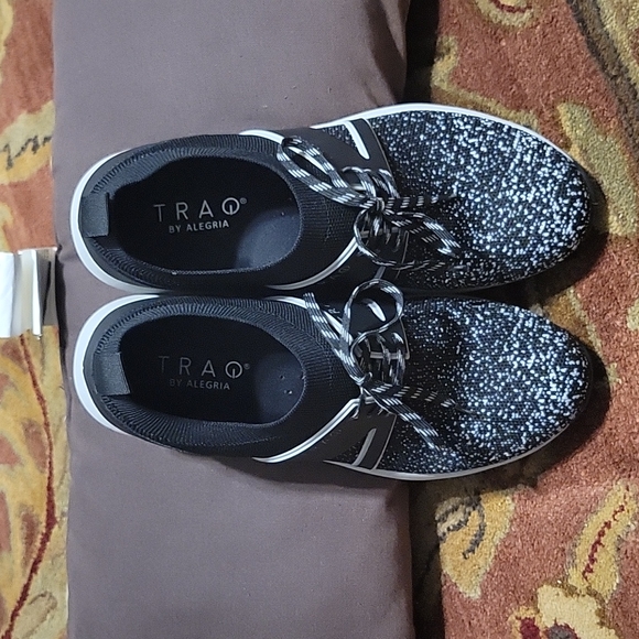 Traq by Alegria | Shoes | Traq By Alegria | Poshmark